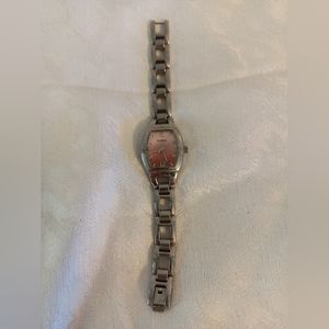 Fossil pink pyramid silver tone bracelet women's watch ES1569